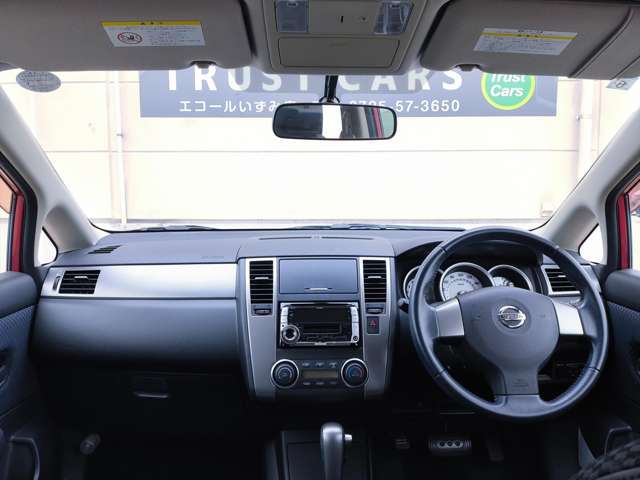 2009 Nissan Tiida – thumbnail 2