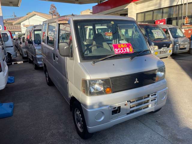 2004 Mitsubishi Minicab Van – thumbnail 2