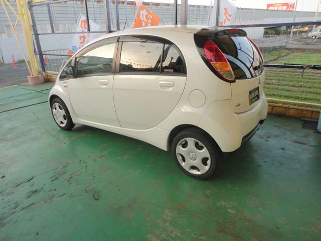 2006 Mitsubishi i – thumbnail 4