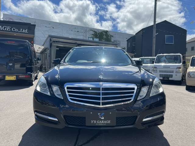 2011 Mercedes-Benz E-Class – thumbnail 2