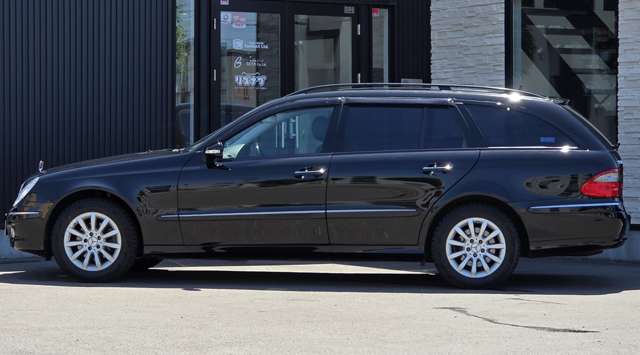 2007 Mercedes-Benz E-Class Wagon – thumbnail 2