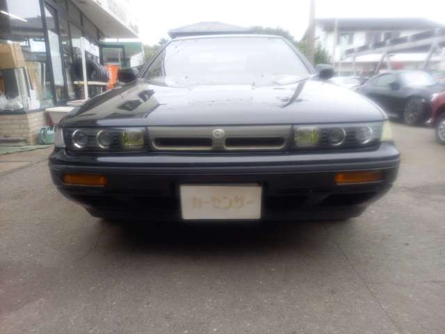 1988 Nissan Cefiro – thumbnail 2
