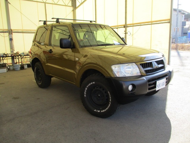 2003 Mitsubishi Pajero