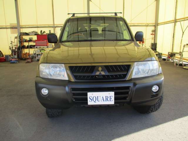 2003 Mitsubishi Pajero – thumbnail 2