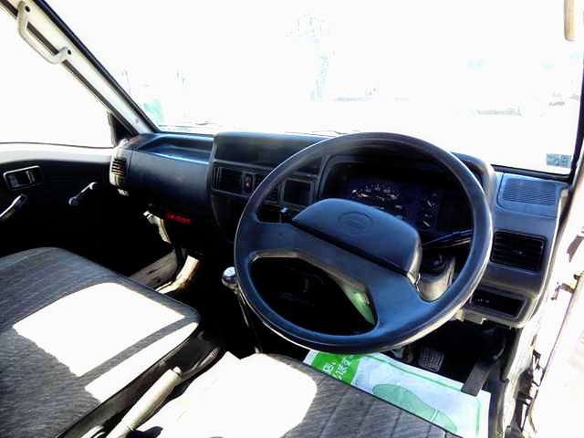 1997 Nissan Vanette Truck – thumbnail 3