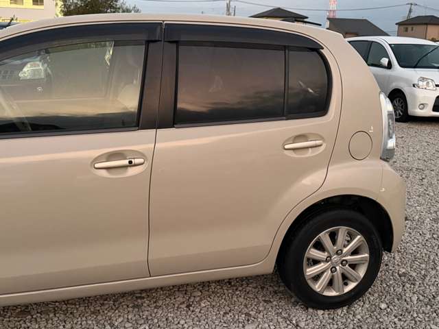 2010 Toyota Passo – thumbnail 3