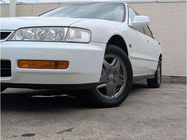 1997 Honda Accord Wagon – thumbnail 3