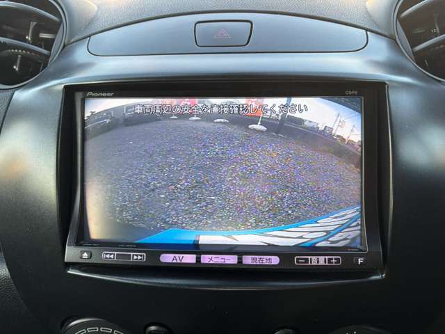 2010 Mazda Demio – thumbnail 4