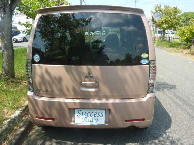 2010 Mitsubishi eK Wagon – thumbnail 3