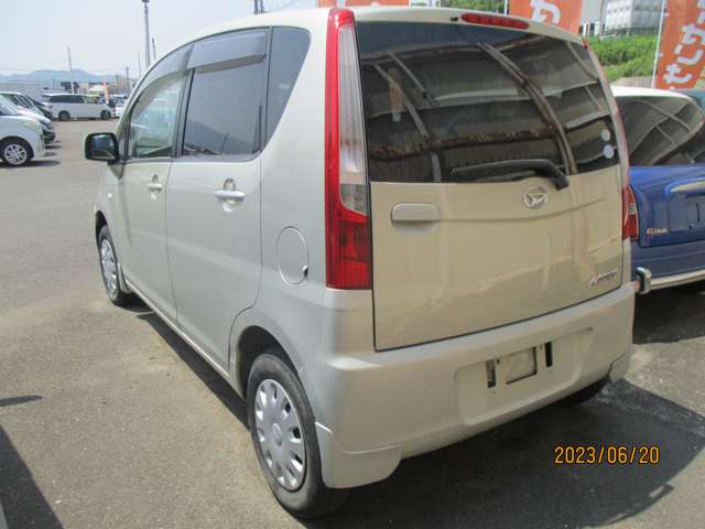 2010 Daihatsu Move – thumbnail 4