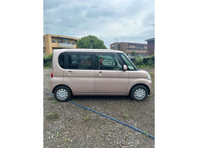 2010 Daihatsu Tanto – thumbnail 4