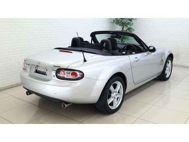 2006 Mazda Roadster – thumbnail 3