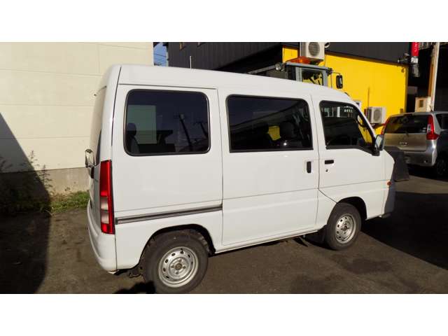 2010 Subaru Sambar – thumbnail 2