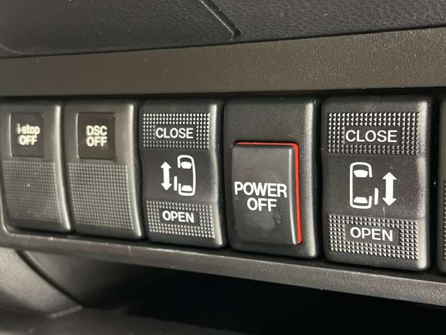 2011 Mazda Biante – thumbnail 4