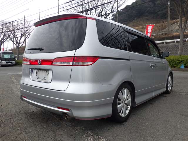 2008 Honda Elysion – thumbnail 4