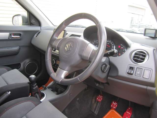 2009 Suzuki Swift – thumbnail 4