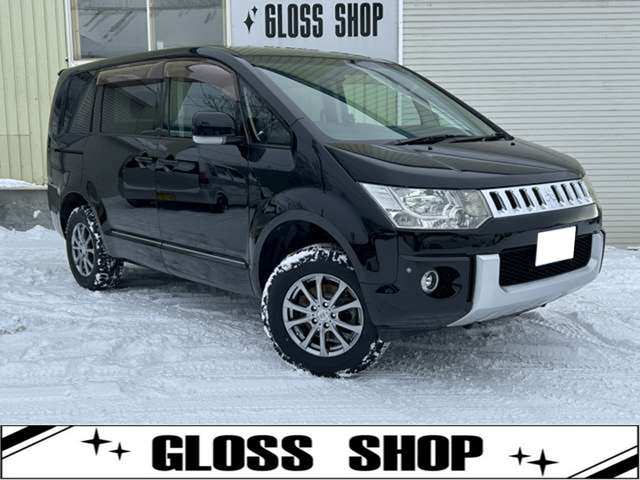 2010 Mitsubishi Delica D:5 – thumbnail 2