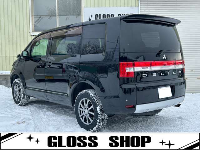 2010 Mitsubishi Delica D:5 – thumbnail 3