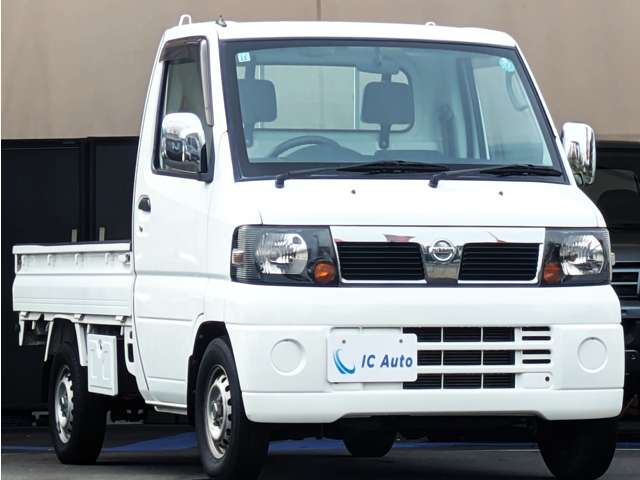 2010 Nissan Clipper Truck – thumbnail 3