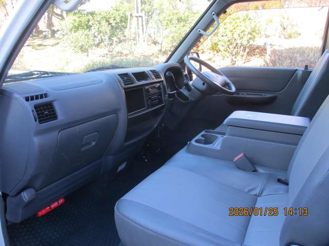 2010 Mazda Bongo Truck – thumbnail 3