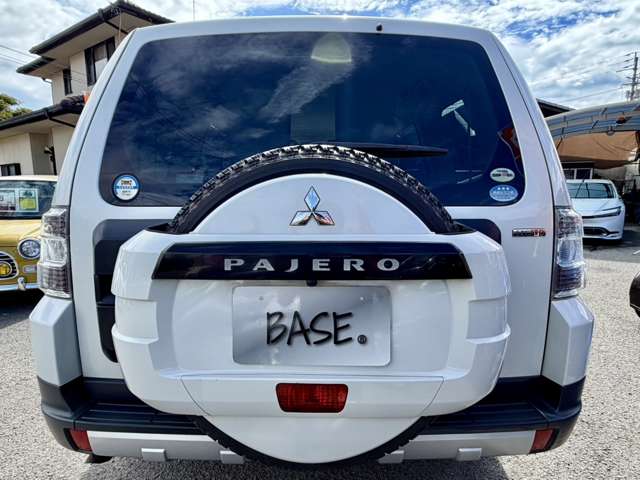 2009 Mitsubishi Pajero – thumbnail 4