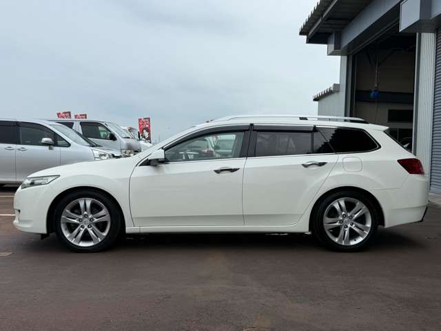 2008 Honda Accord Tourer – thumbnail 3