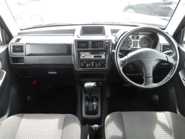2001 Mitsubishi Pajero Mini – thumbnail 3