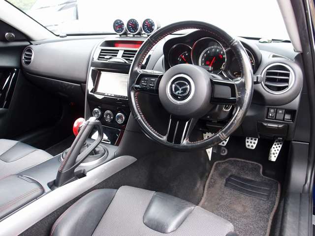 2011 Mazda RX-8 – thumbnail 3
