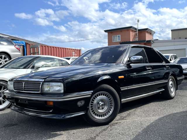1989 Nissan Cima – thumbnail 4