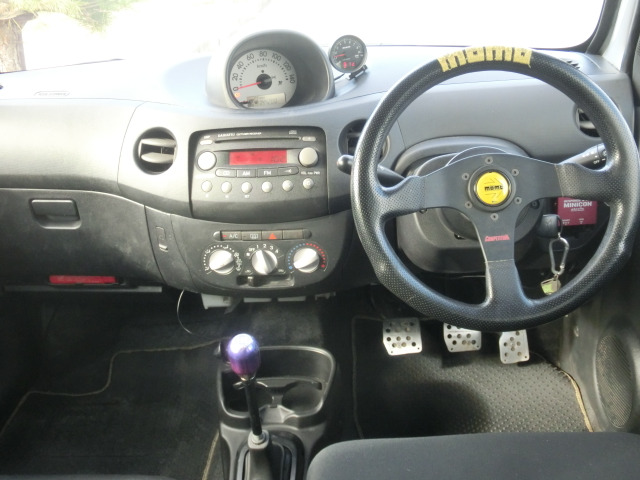 2010 Daihatsu Esse – thumbnail 4