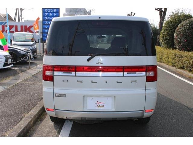 2007 Mitsubishi Delica D:5 – thumbnail 4