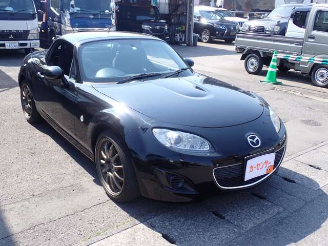 2010 Mazda Roadster – thumbnail 3