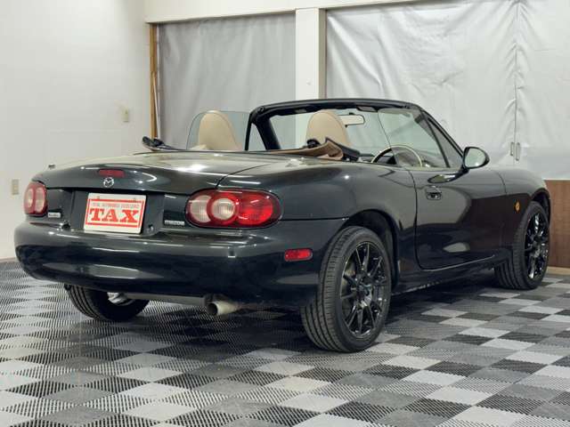 2005 Mazda Roadster – thumbnail 3