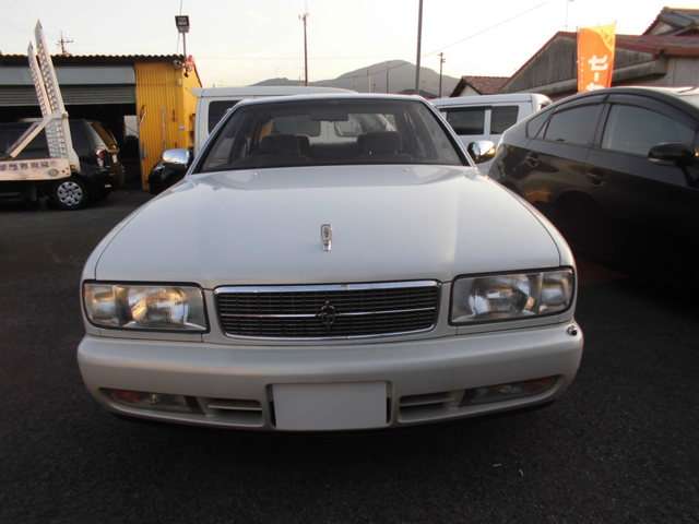 1994 Nissan Cedric Sedan – thumbnail 2