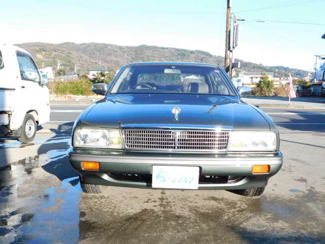 1989 Nissan Cima – thumbnail 3