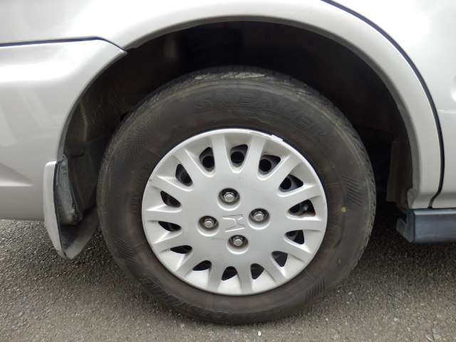 1999 Honda Domani – thumbnail 3
