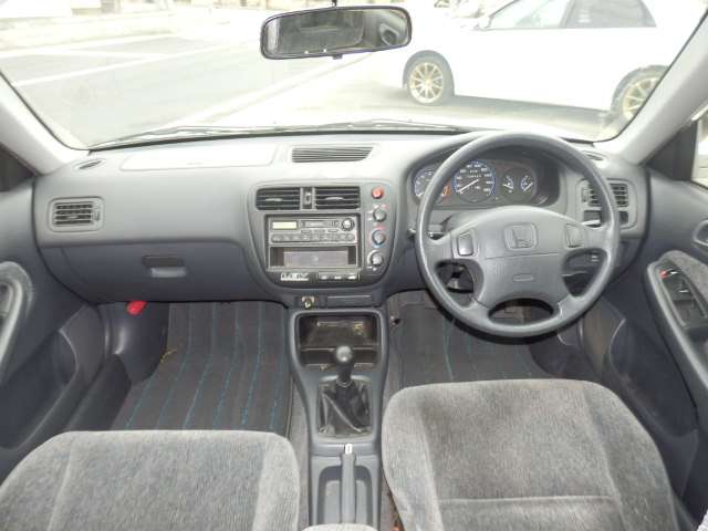 1999 Honda Domani – thumbnail 4