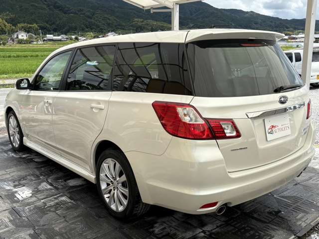 2009 Subaru Exiga – thumbnail 4