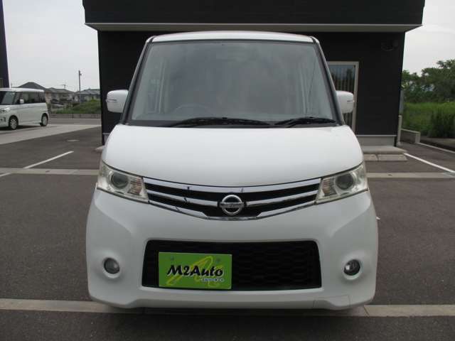 2010 Nissan Roox – thumbnail 2