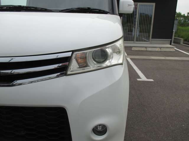 2010 Nissan Roox – thumbnail 4