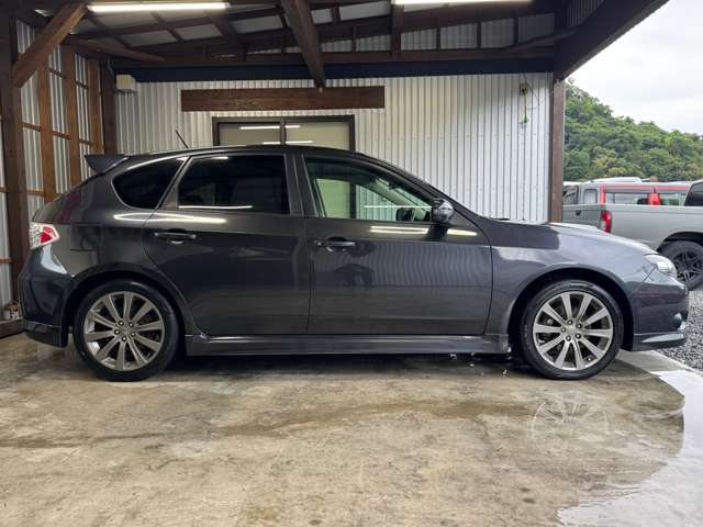 2009 Subaru Impreza Hatchback – thumbnail 4