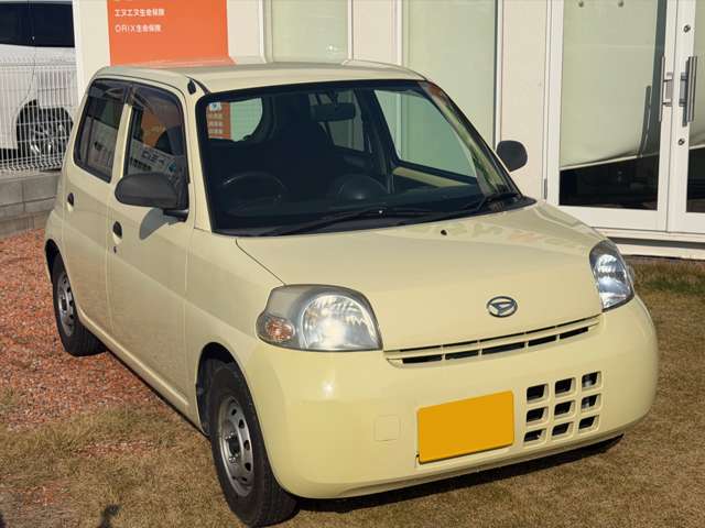 2010 Daihatsu Esse – thumbnail 2