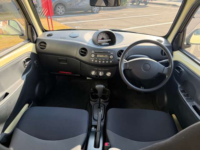 2010 Daihatsu Esse – thumbnail 4