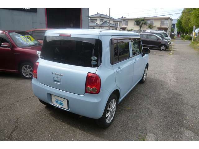 2010 Suzuki Alto Lapin – thumbnail 2