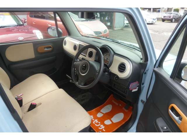 2010 Suzuki Alto Lapin – thumbnail 4