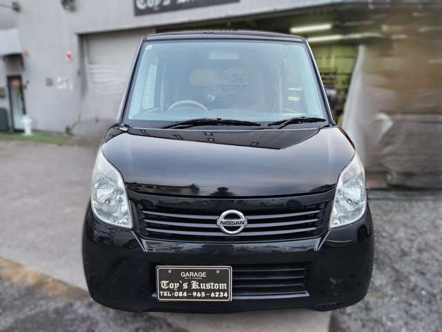 2010 Nissan Roox – thumbnail 2