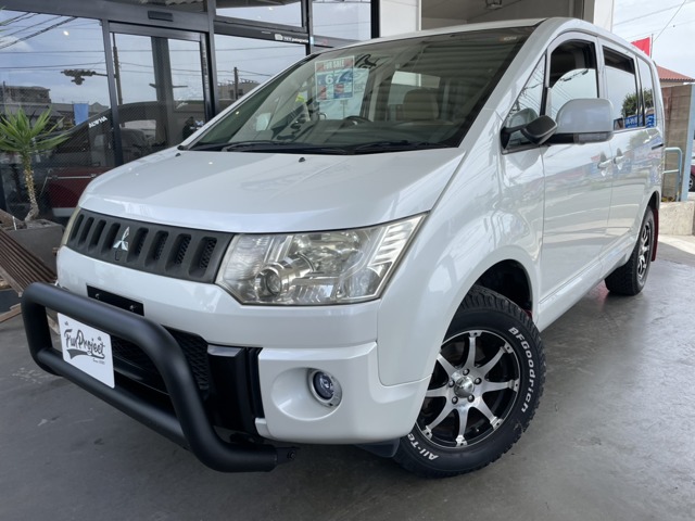 2010 Mitsubishi Delica D:5