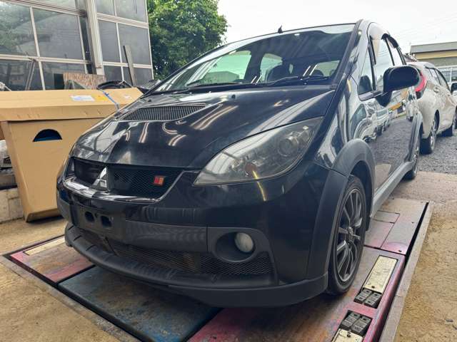 2008 Mitsubishi Colt – thumbnail 2