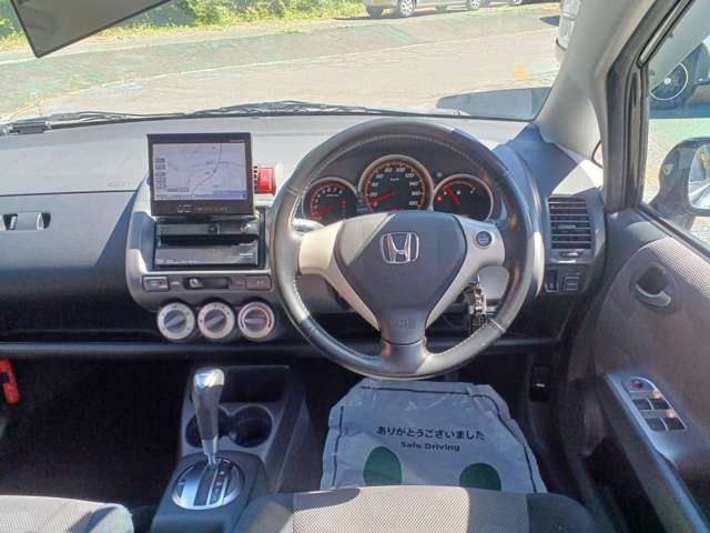 2004 Honda Fit – thumbnail 3