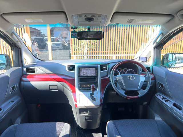 2008 Toyota Vellfire – thumbnail 3